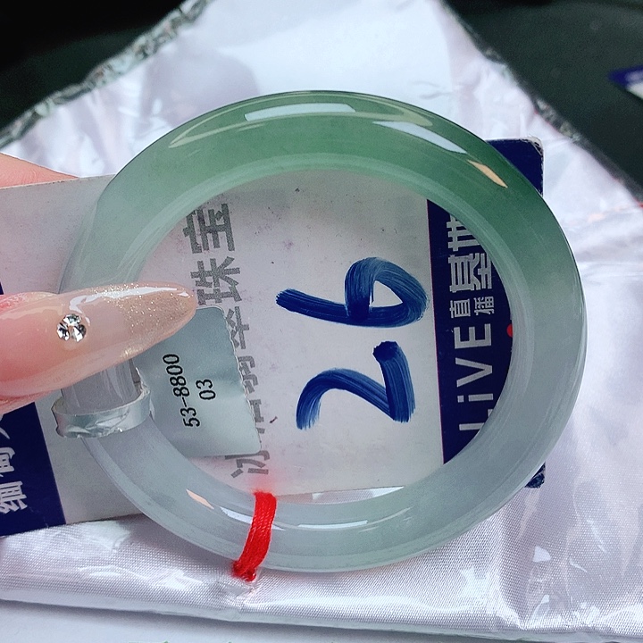 翡翠手镯未镶嵌缅甸天然a货翡翠手镯