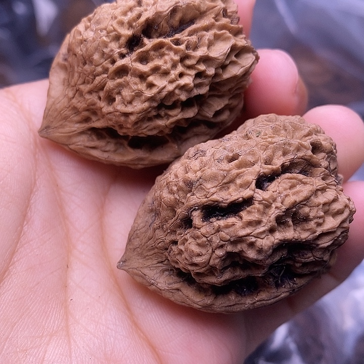 天***空把件文玩核桃   1