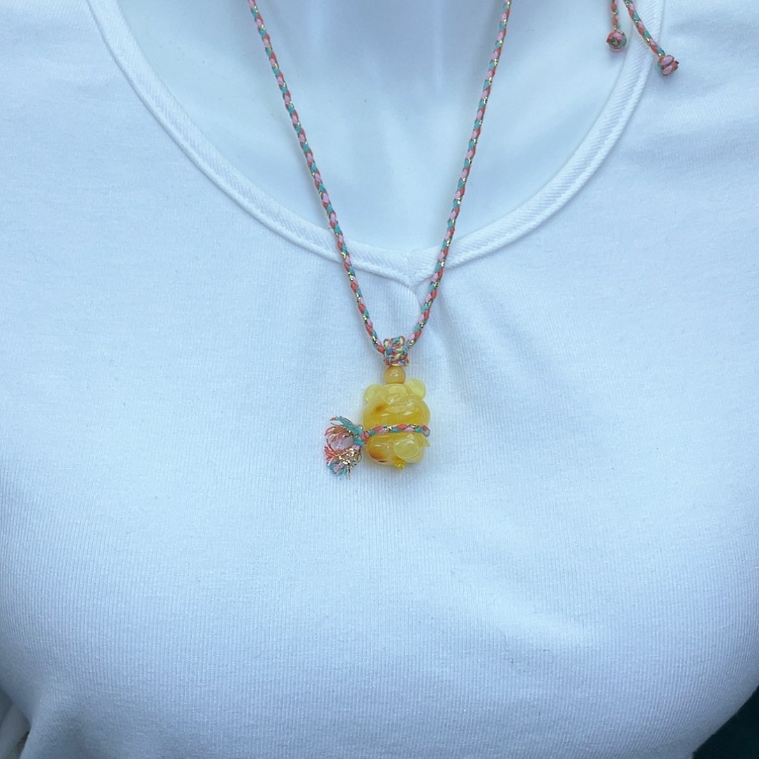 琥珀裸石未镶嵌蜜蜡