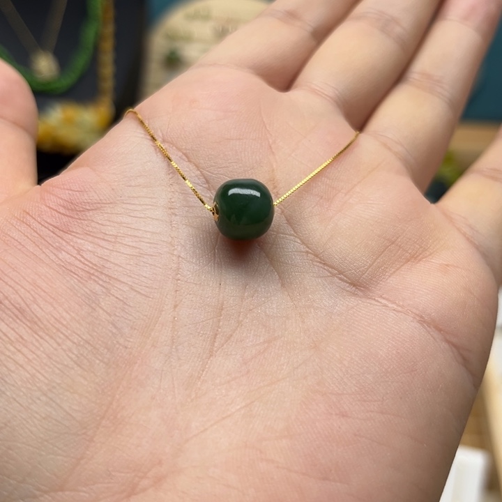 和田玉（碧玉）未镶嵌颈饰