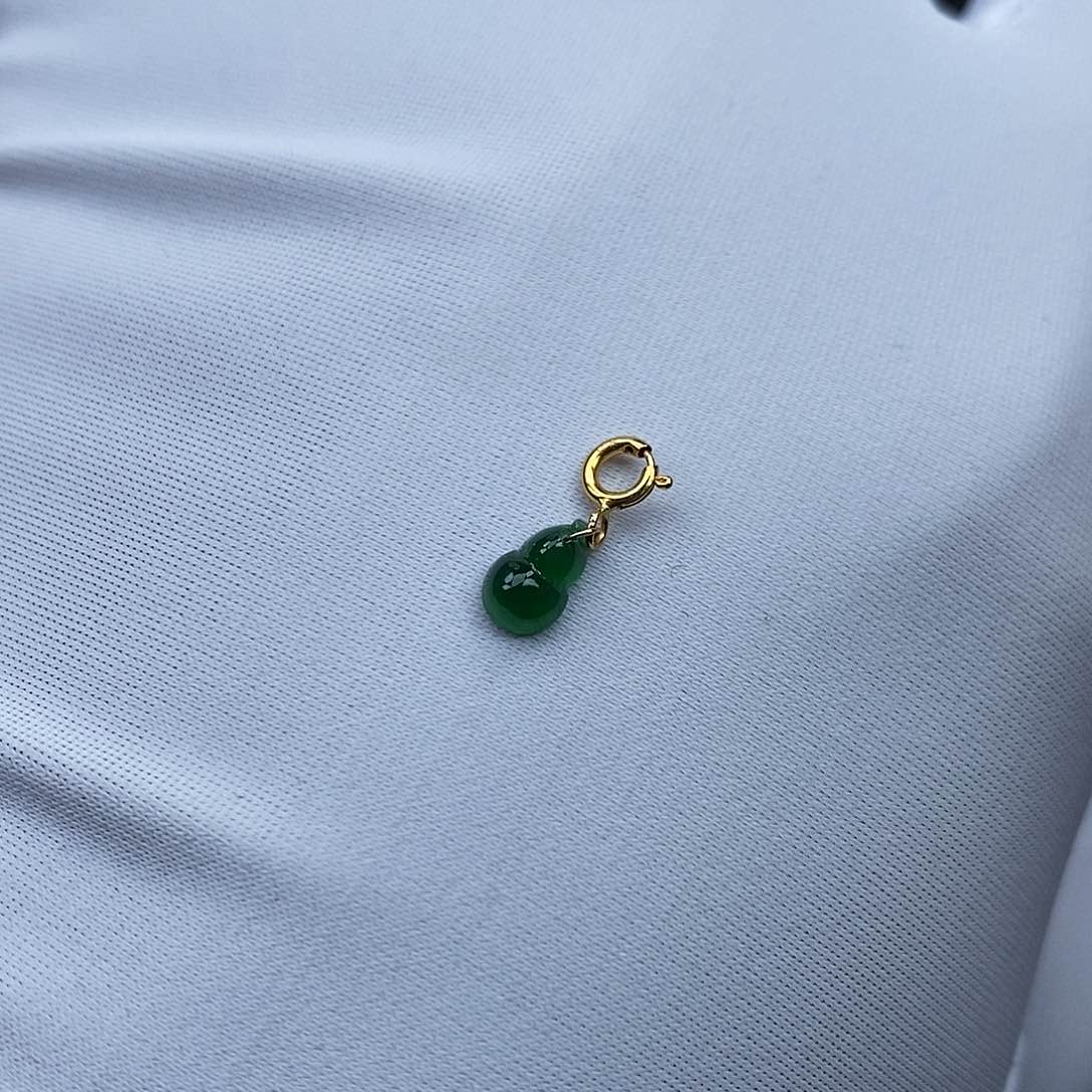 翡翠颈饰18K金镶嵌葫芦