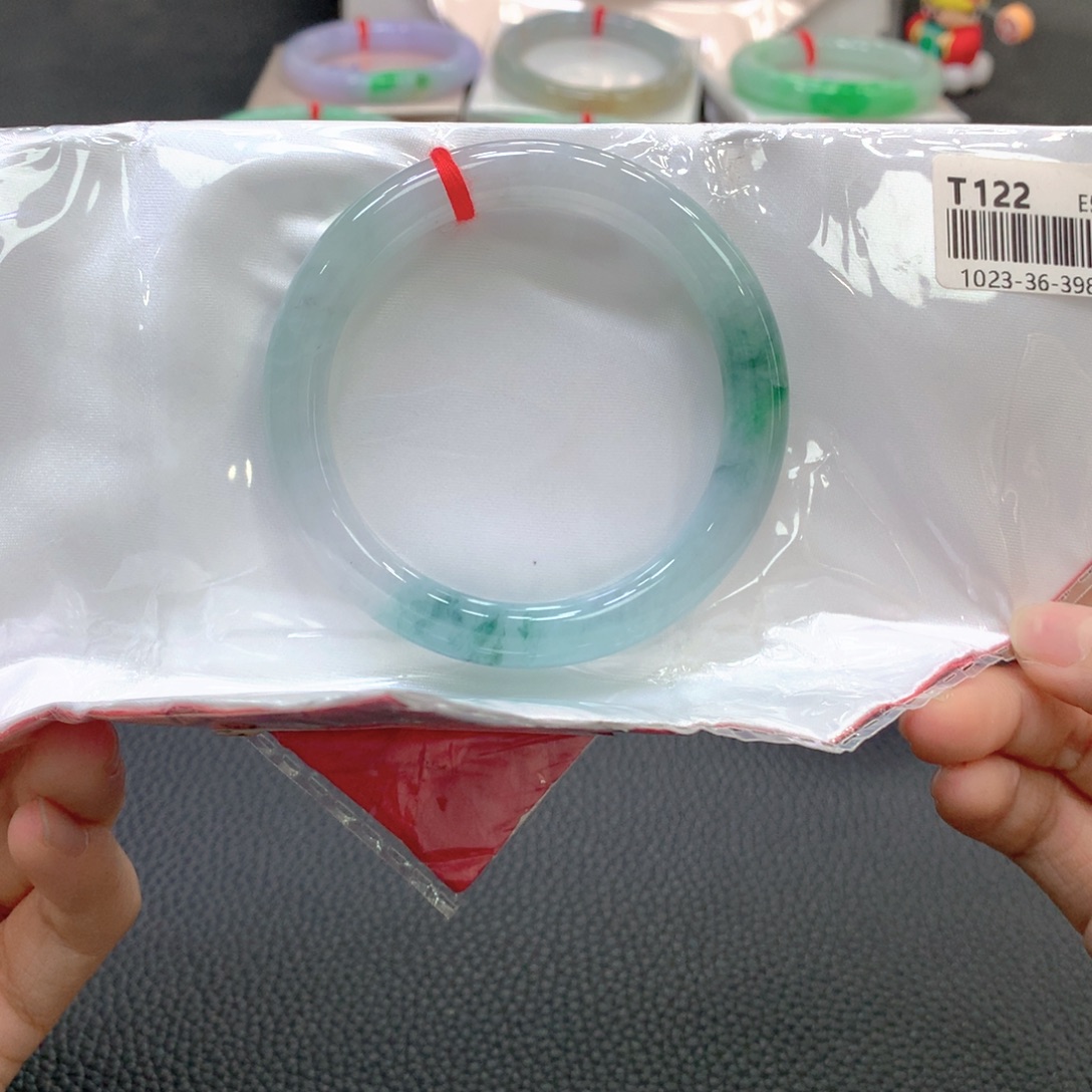 翡翠未镶嵌手镯20