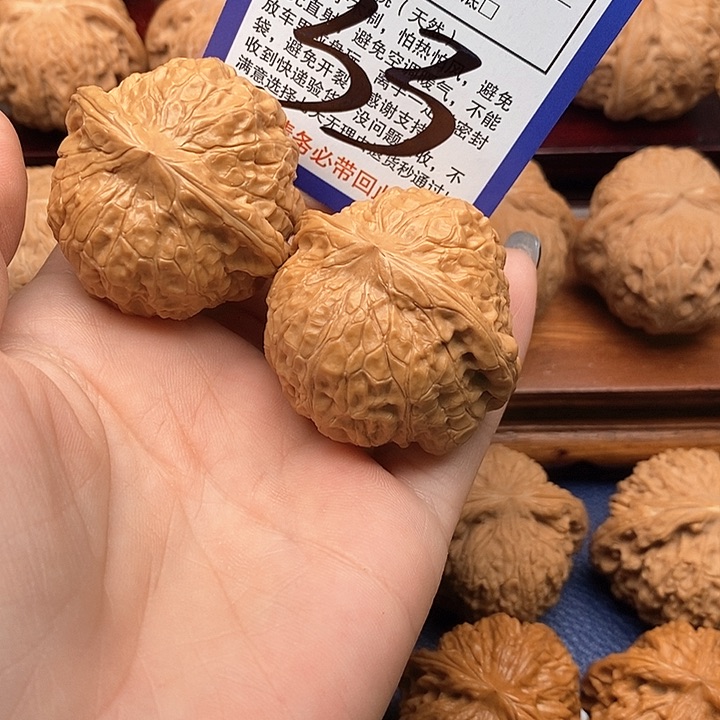 桃核吊坠南瓜敦狮子头40