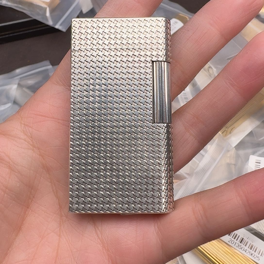 明铬凯 大银千鸟格