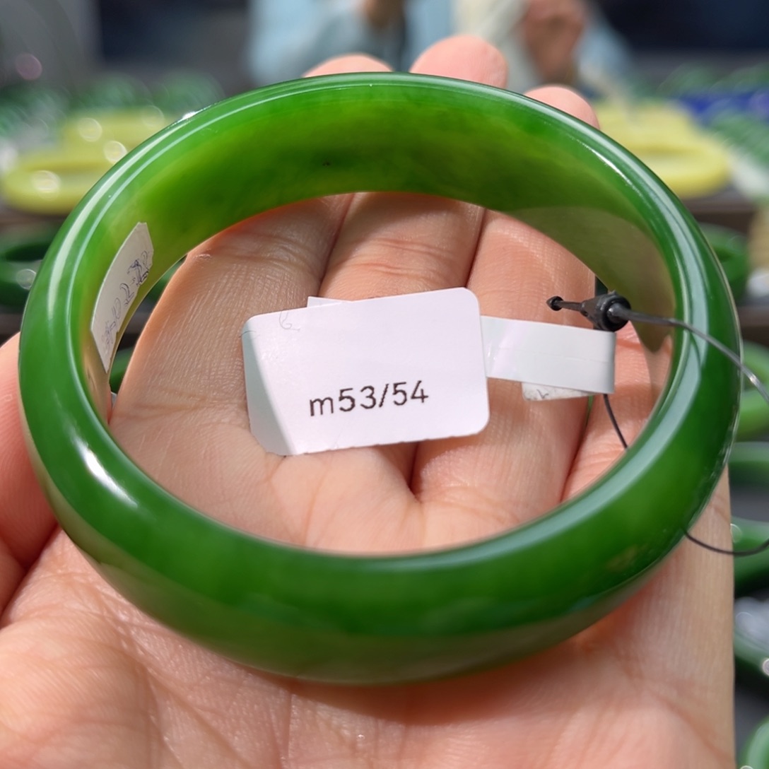 和田玉（碧玉）手镯未镶嵌