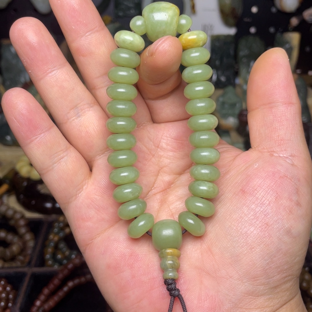 岫岩河磨玉（透闪石质玉）未镶嵌颈饰12×7