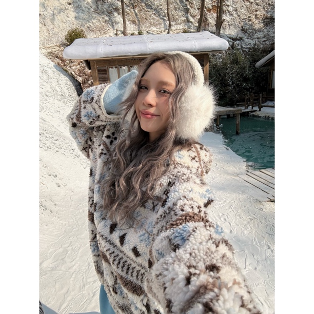 HELLOTANGO《极光之夜》秋冬复古费尔岛撞色提花摇粒绒外套55889#