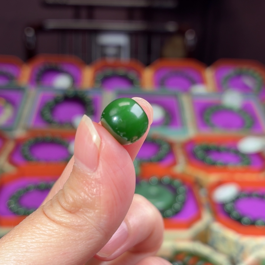 和田玉（碧玉）未镶嵌珠宝半成品