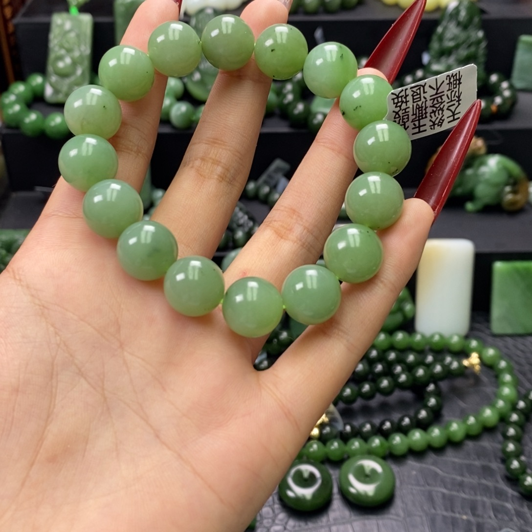 和田玉未镶嵌珠宝奇石