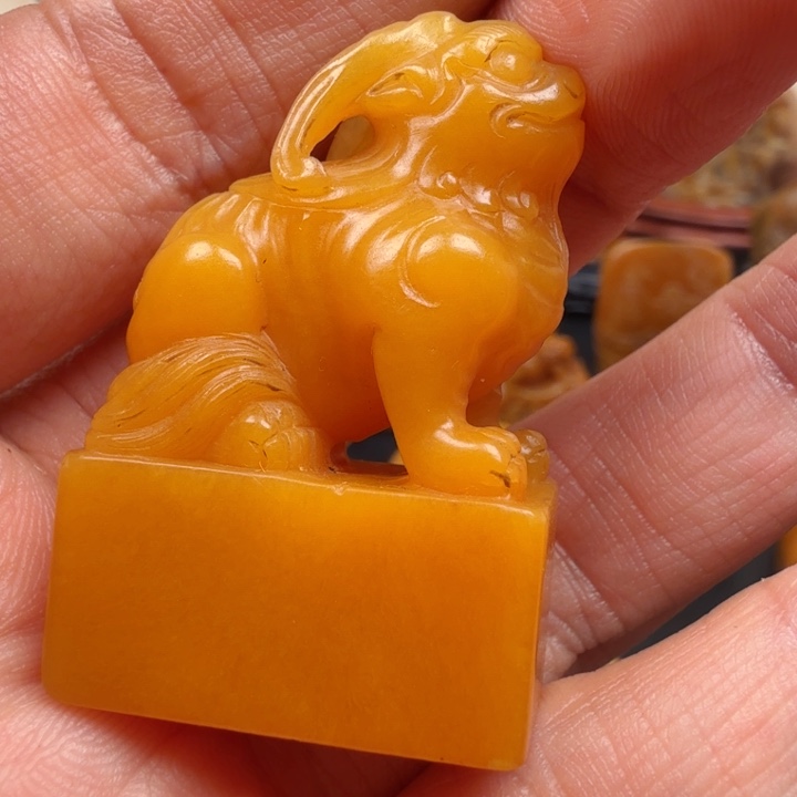 +***1田黄石田黄石钮章