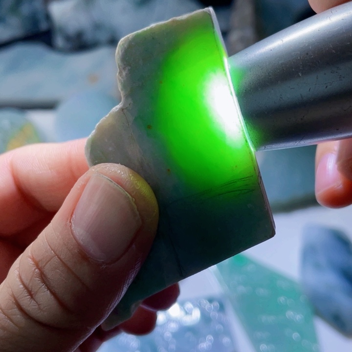 颈饰未镶嵌翡翠天然缅甸翡翠