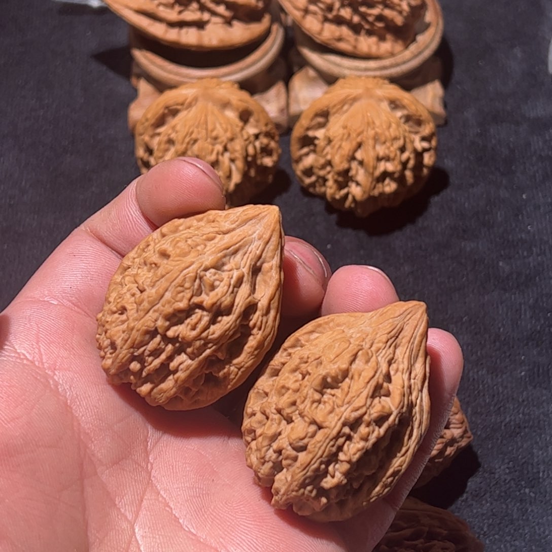 文玩核桃吊坠高尖沽石36尺