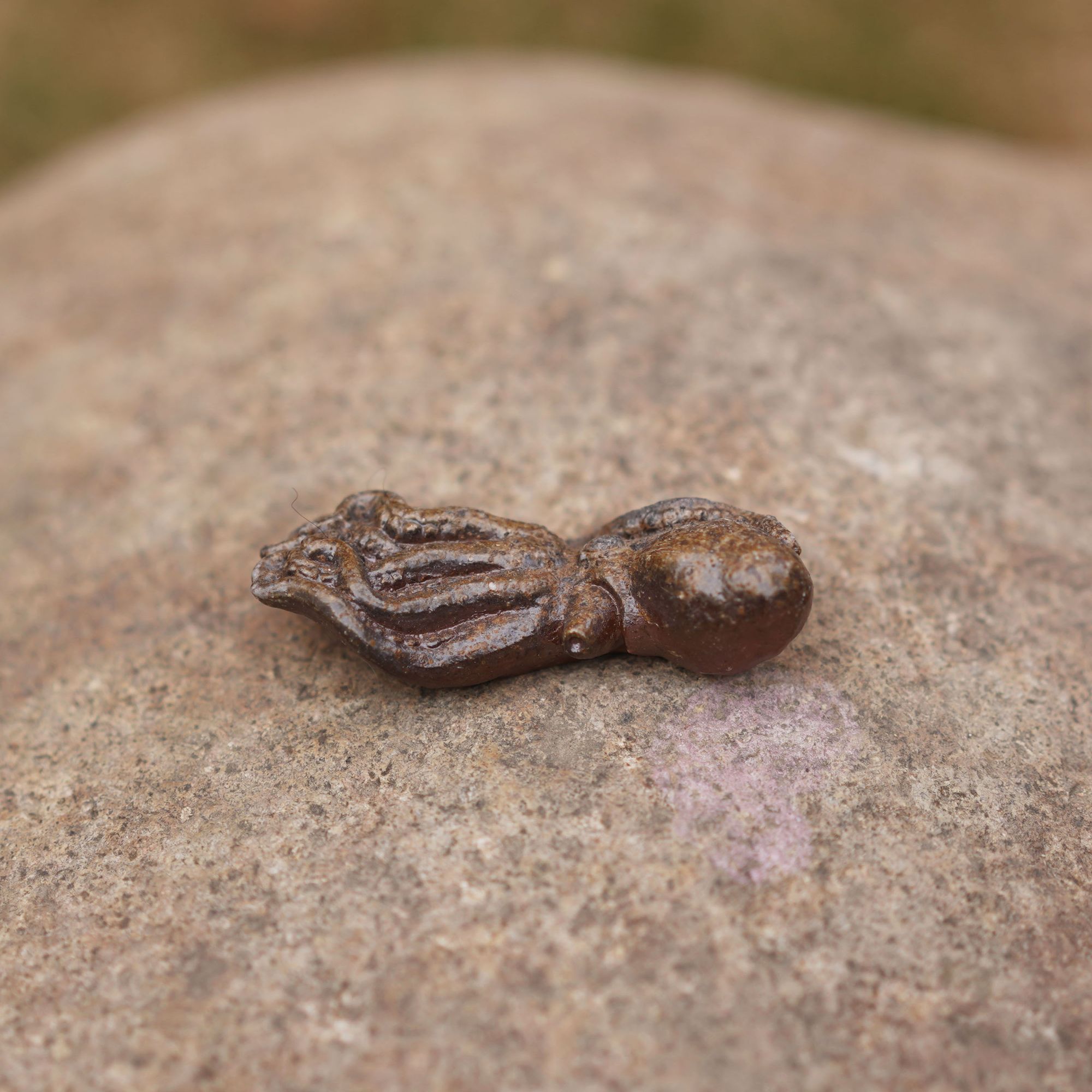 底部有打磨 日本备前烧 国延昇 茶宠 筷架 陶 茶道 零配 1060#