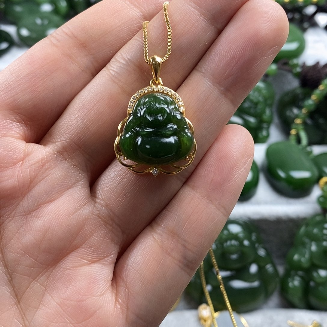 和田玉未镶嵌颈饰