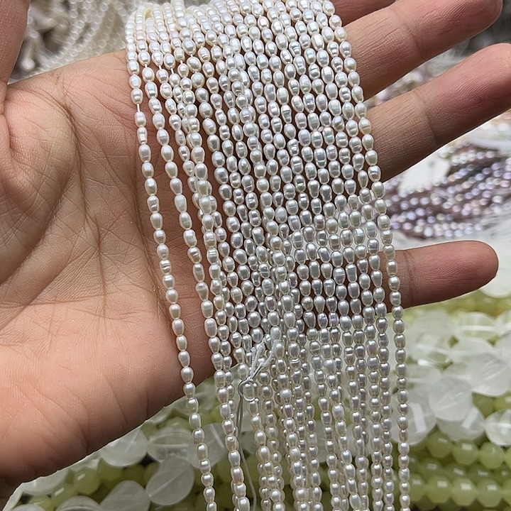 玛瑙/玉髓未镶嵌珠宝半成品一条2.5mm左右极光米珠珍珠