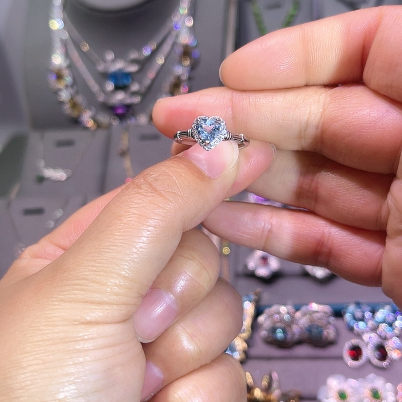 【闪购商品】海蓝宝石戒指银S925镶嵌兔**丁