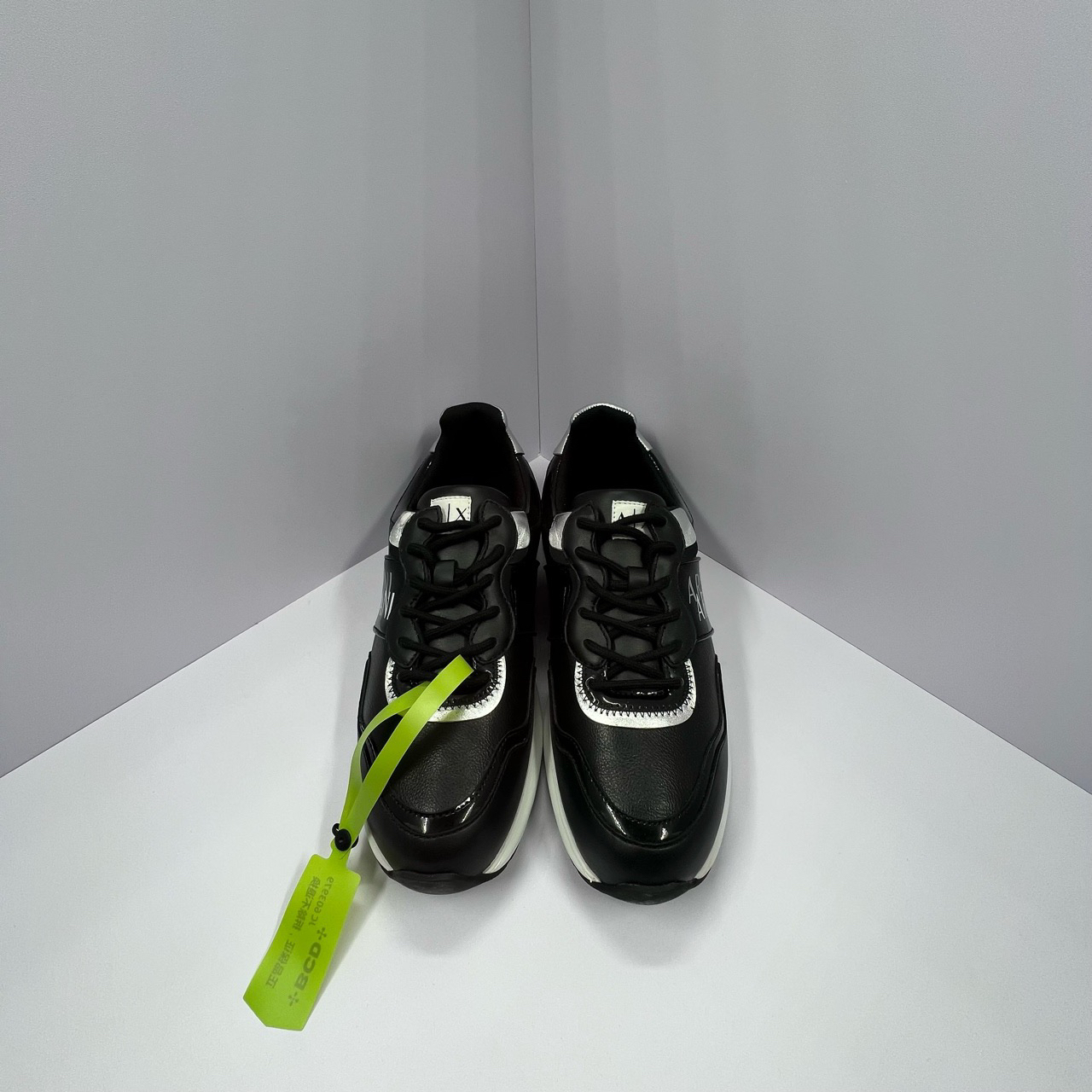 99新 GIORGIO ARMANI/阿玛尼 黑银运动鞋 40码/99新/无配件