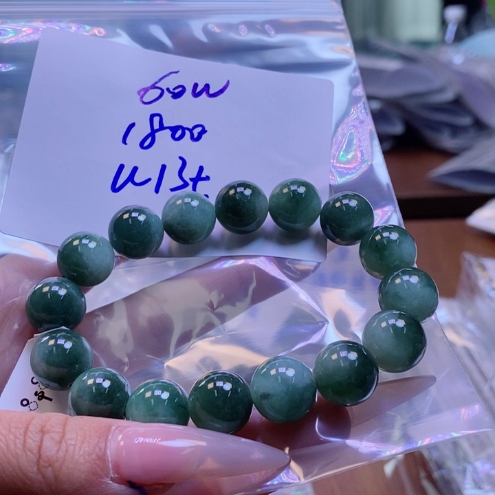 定制翡翠未镶嵌拍一发一