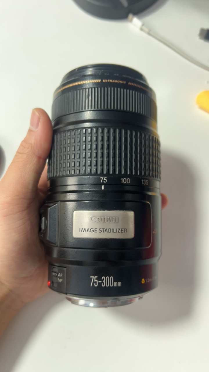 9新 Canon/佳能 B825  ef卡口 75-300mm 4-5.6光圈