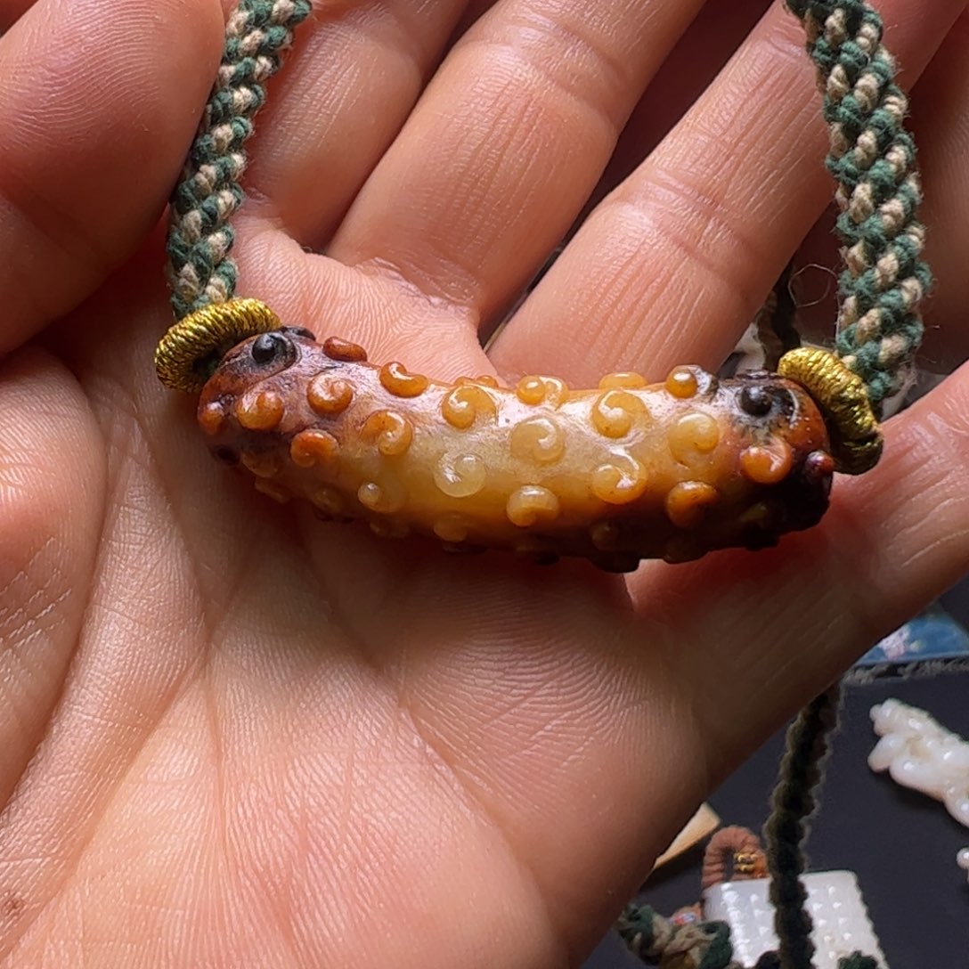 和田玉（糖玉）颈饰未镶嵌