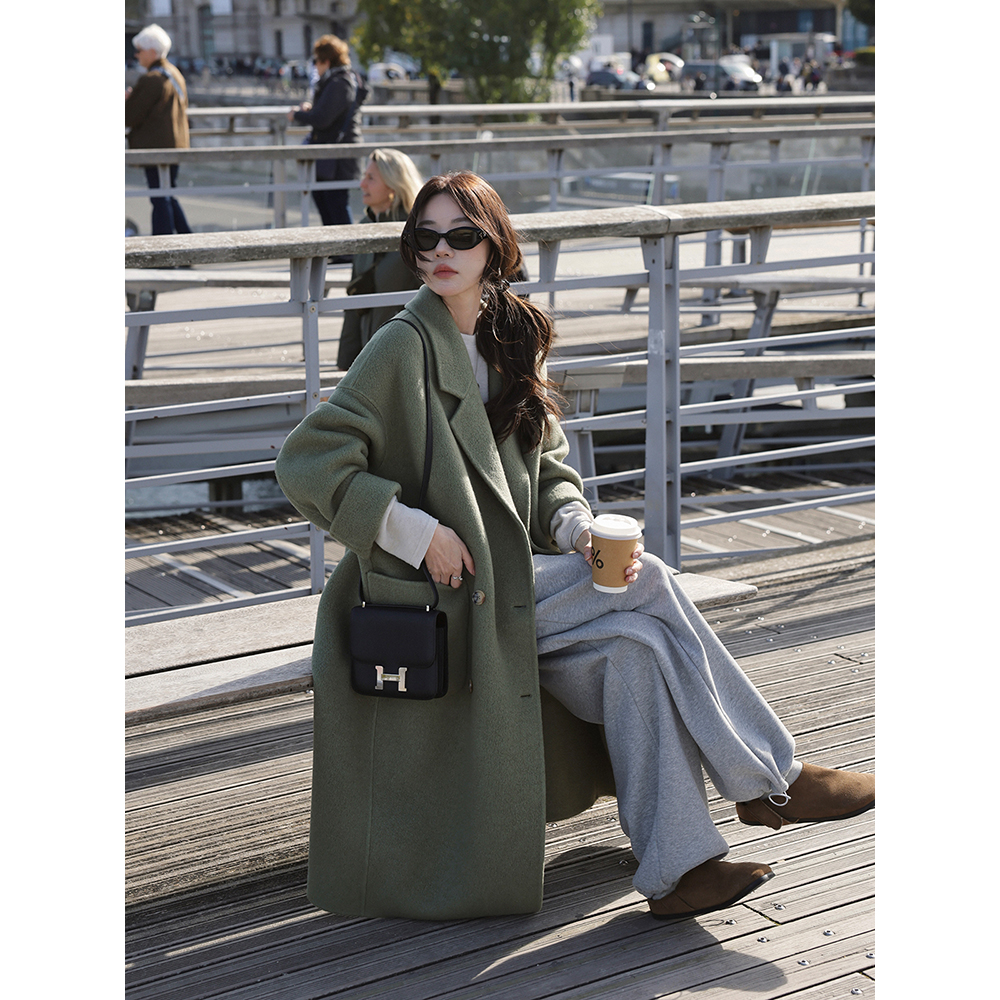 张贝贝ibell设计感Row系1000g重轻盈蓬松复古气质保暖羊毛大衣女