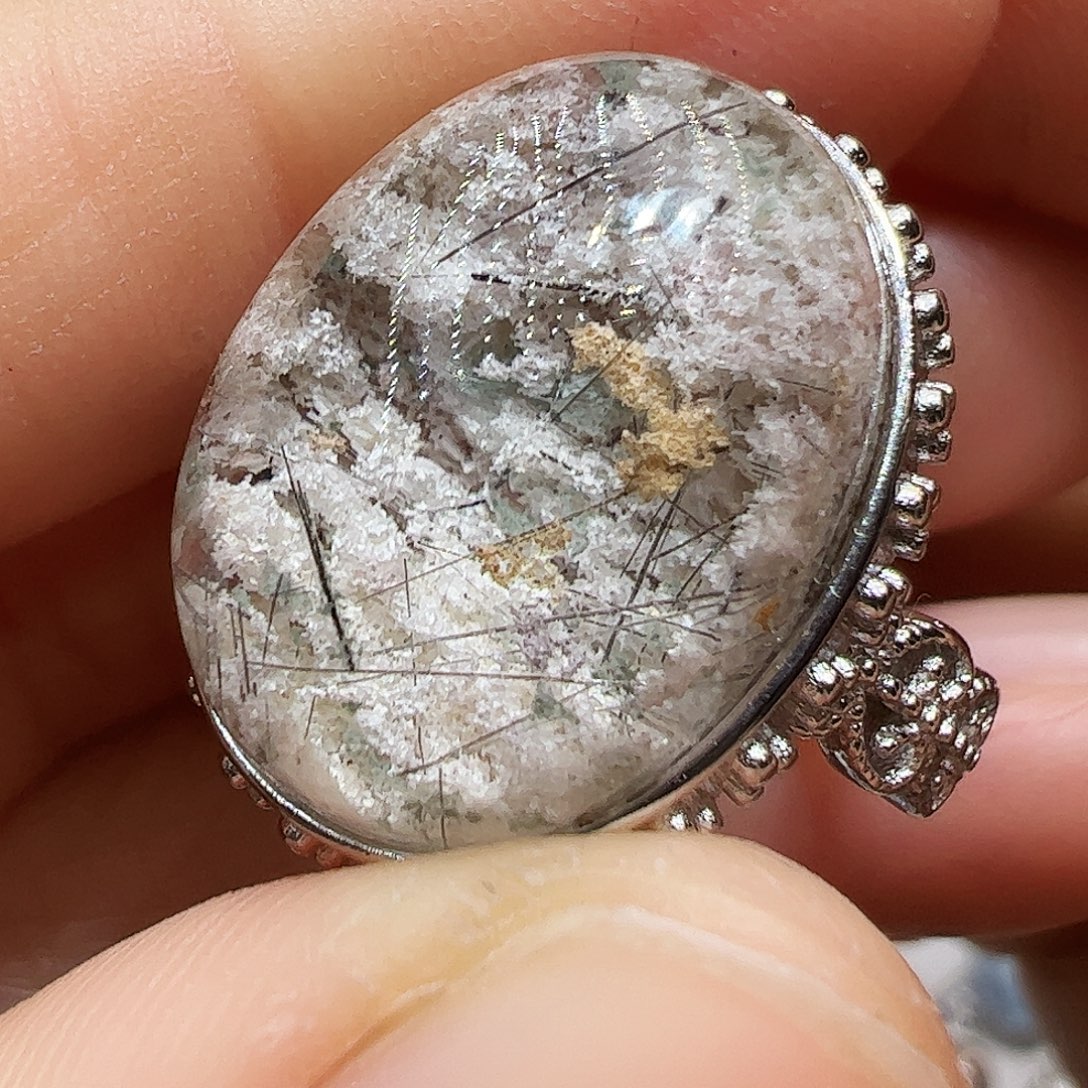 桂***圆戒指银S925镶嵌日光石