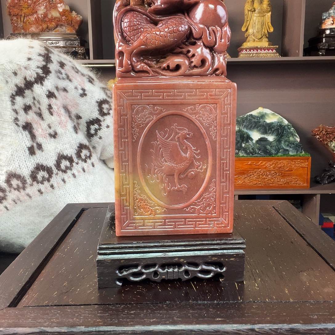 寿山石印石万****龙。。。。。。。。。。。