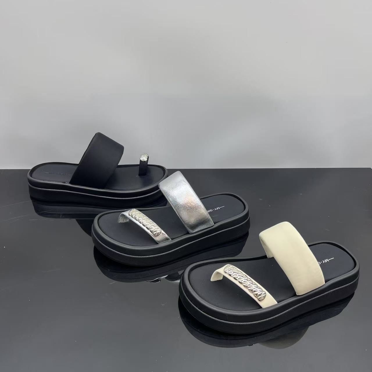 夏季新款舒适拖鞋单鞋复古百搭低跟软底套趾休闲鞋 X 检 298-1