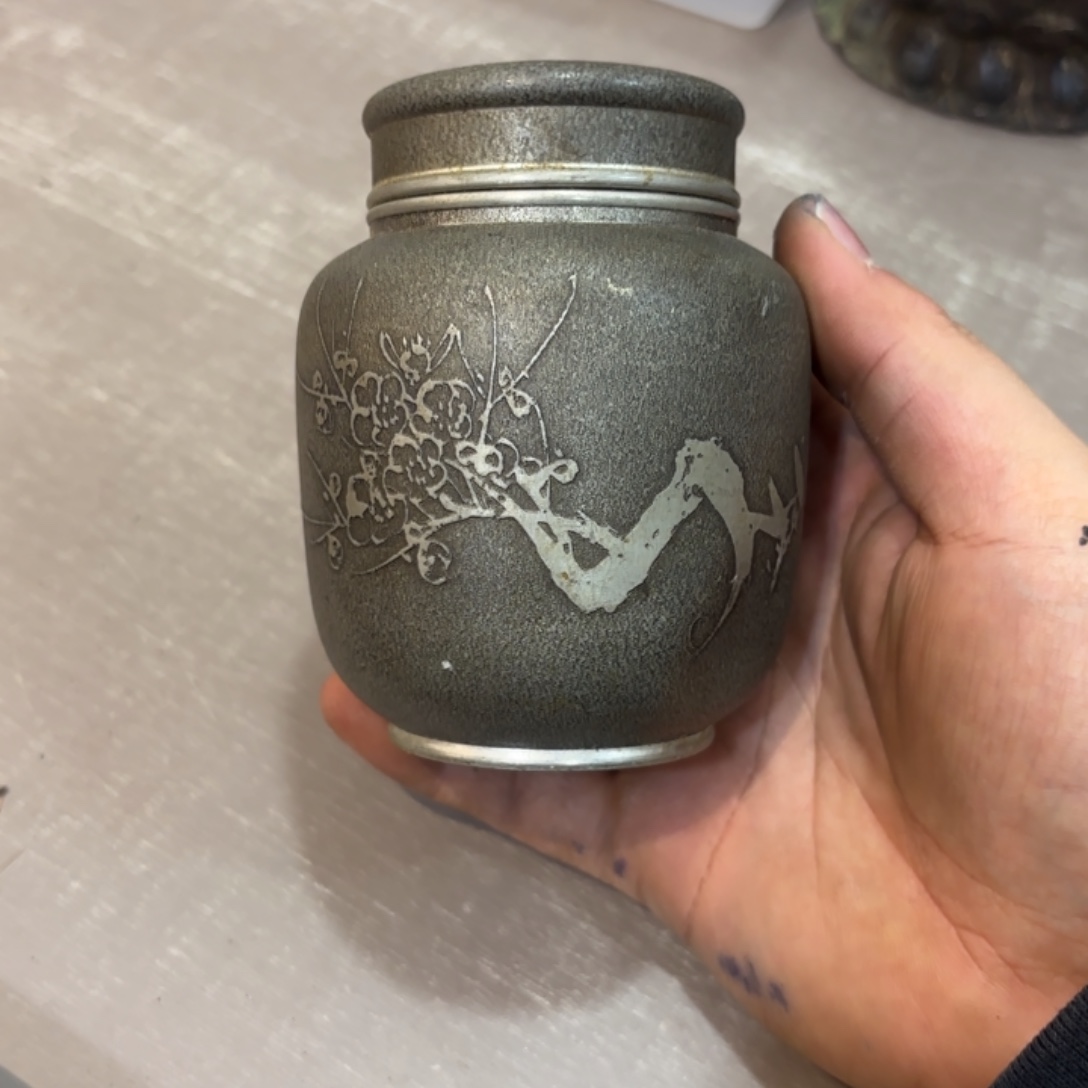 暗***烟非常喜欢这个瓷器