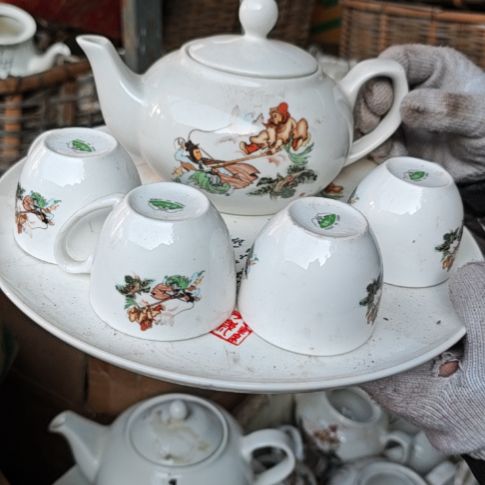 库存微瑕多孔茶壶一套容量500毫升