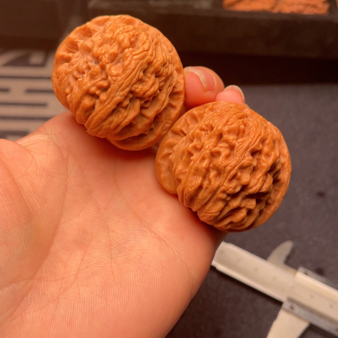 把件文玩核桃秦岭核桃38