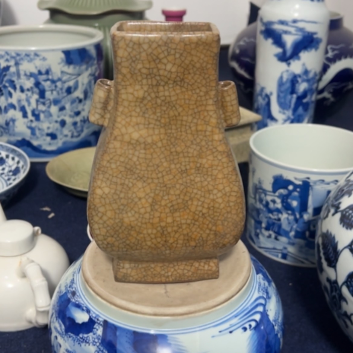 【闪购商品】龙泉歌窑管耳瓶欣赏