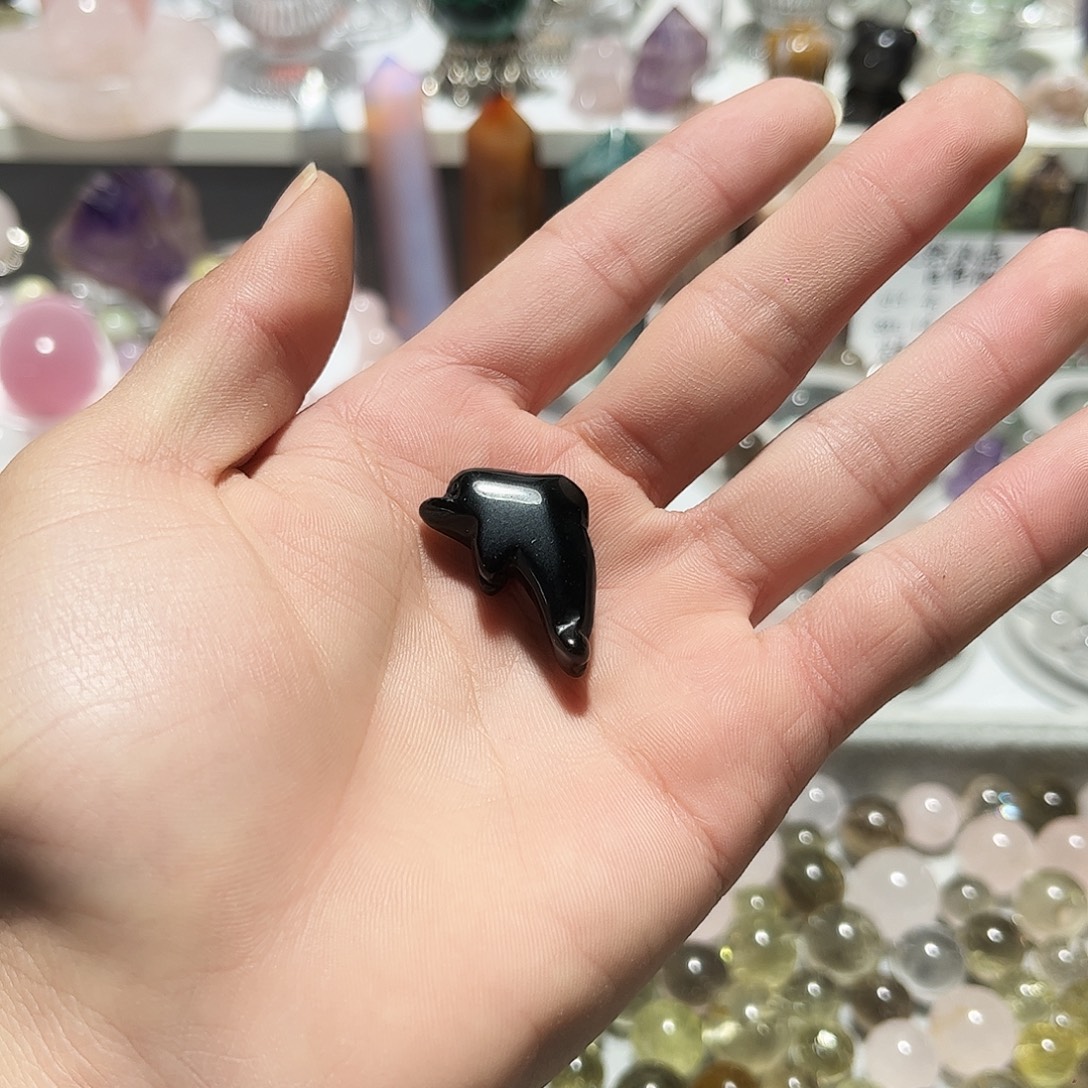 黑曜岩未镶嵌珠宝奇石黑曜石雕刻件小海豚