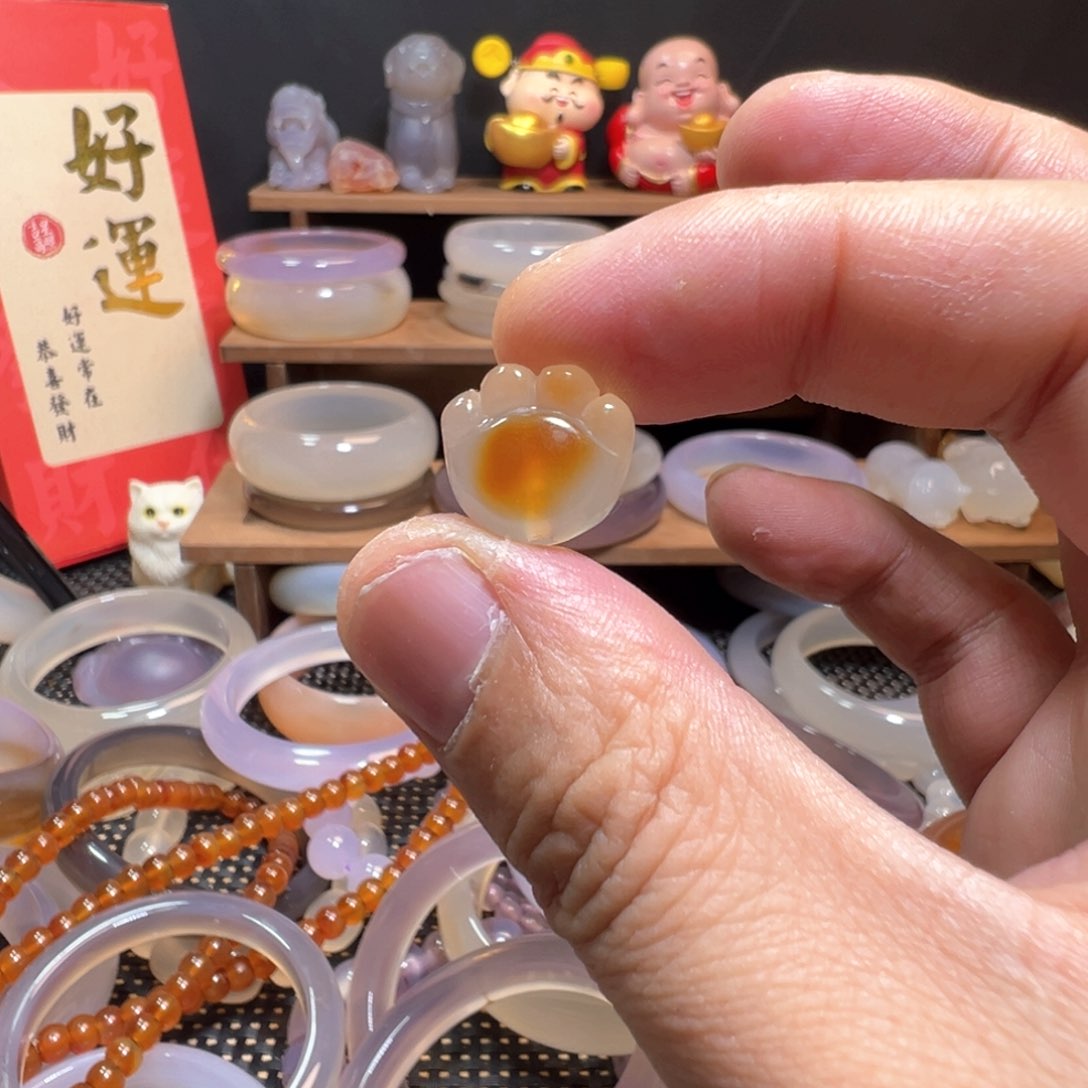 玛瑙/玉髓手镯未镶嵌蚕*