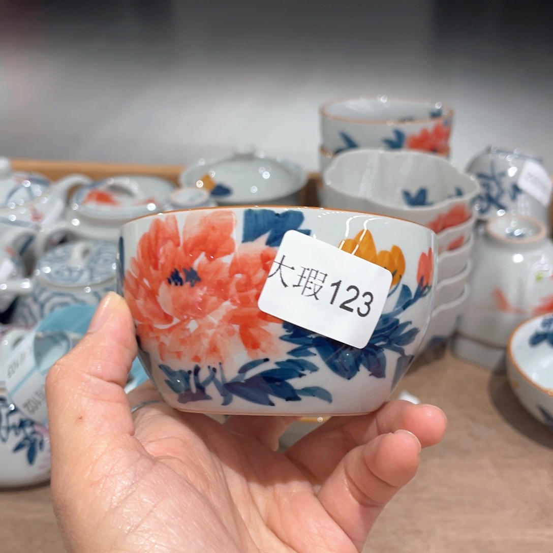 釉下手绘茶具微瑕