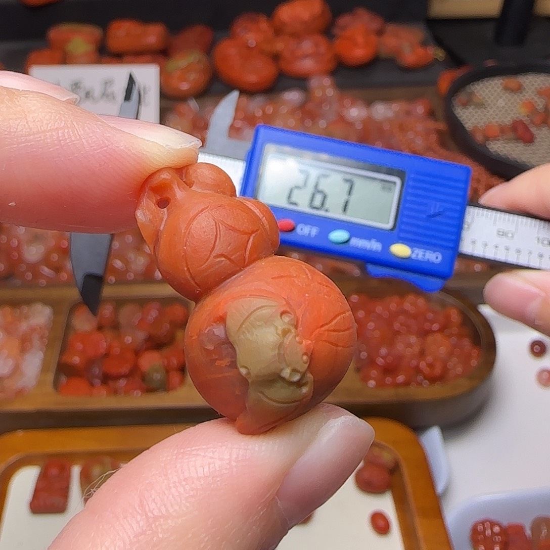 南红玛瑙未镶嵌颈饰