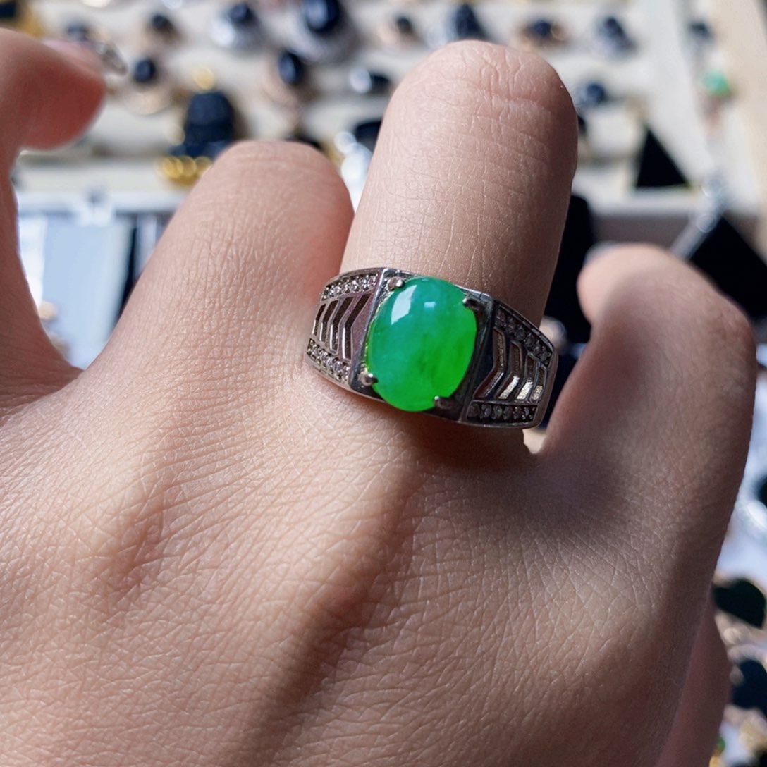 翡翠挂件银S925镶嵌翡翠