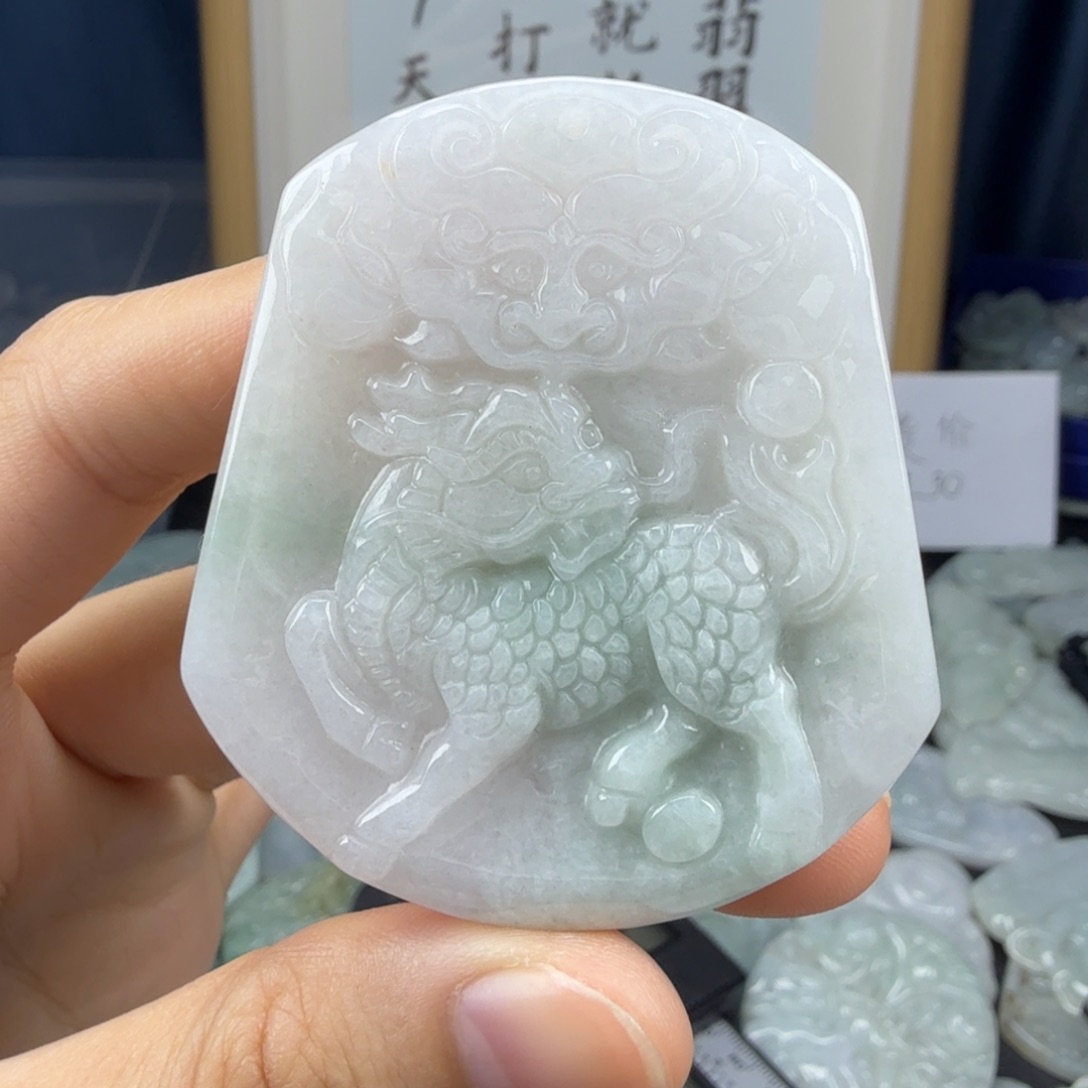 颈饰未镶嵌翡翠翡翠