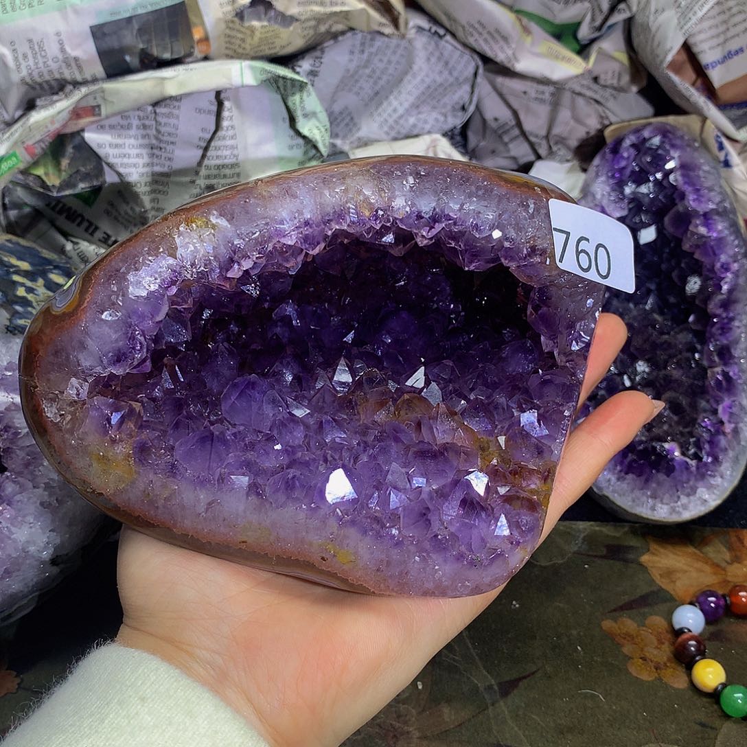 紫晶大型摆件（非配饰）未镶嵌