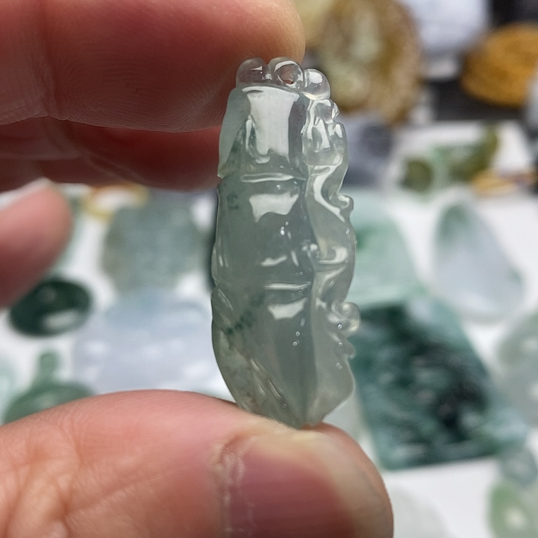 翡翠未镶嵌颈饰竹节