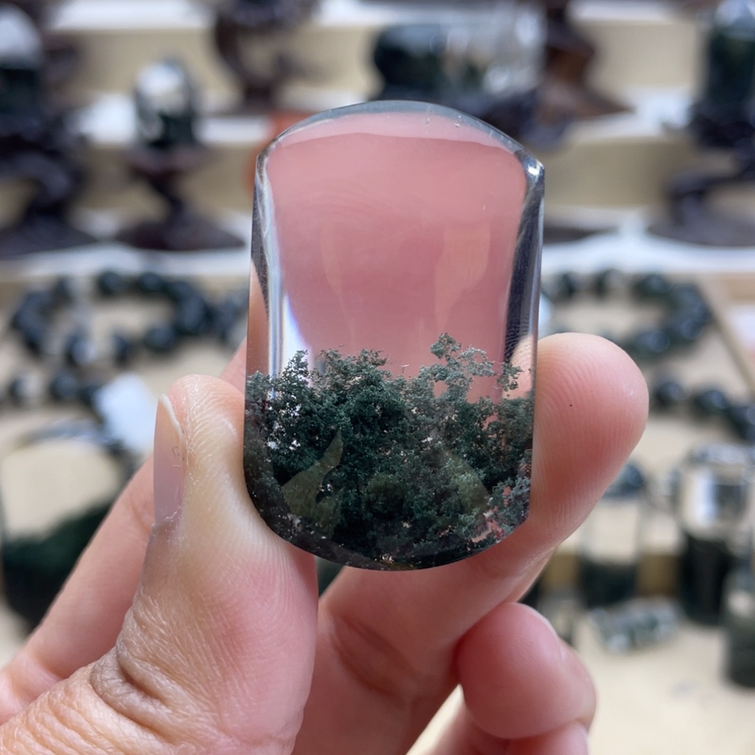 水晶颈饰未镶嵌?绿幽灵吊坠定制不退换