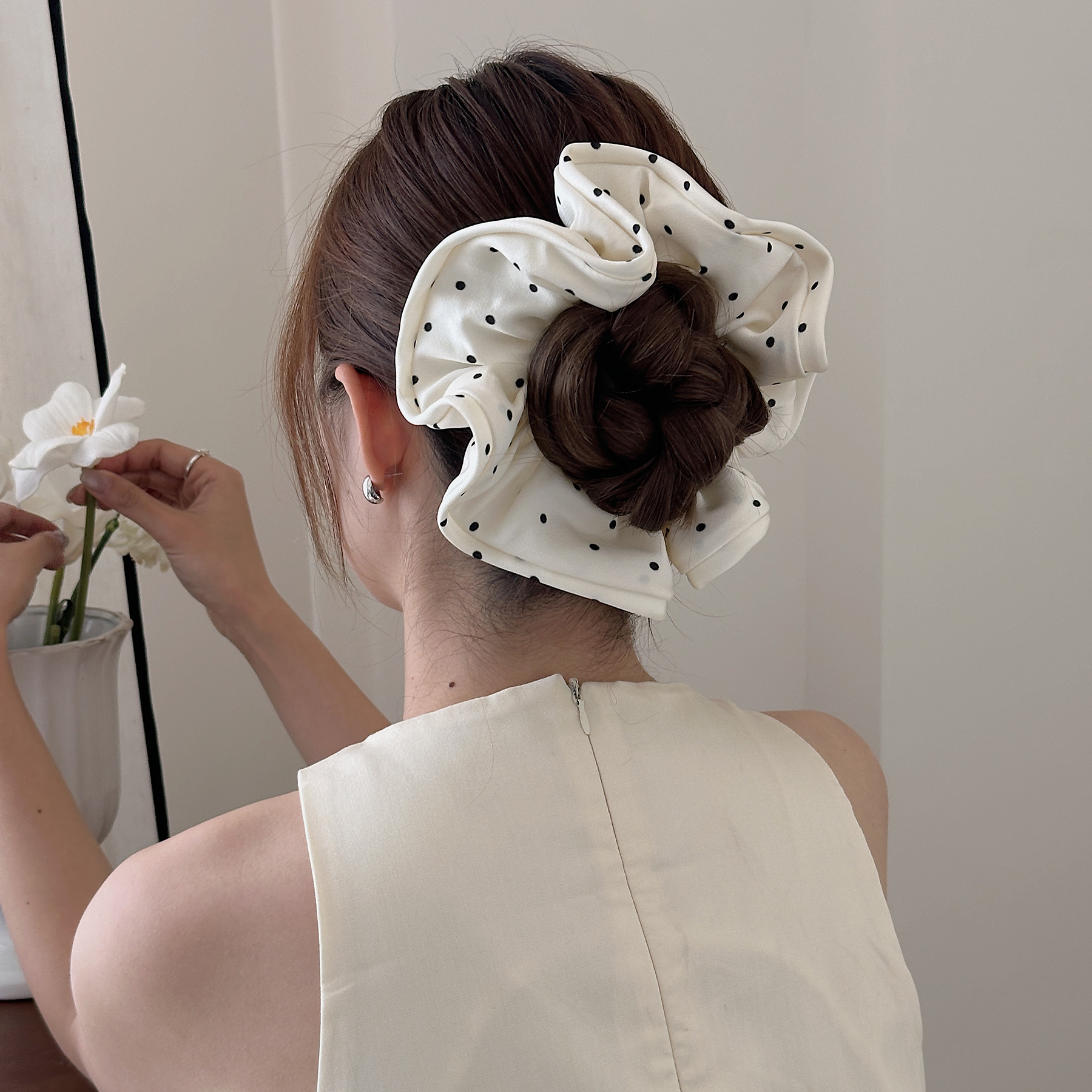 E4067 重磅！法式波点发圈ins超大木耳边花苞缎面大肠圈气质 发绳