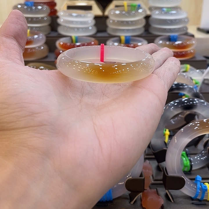 玛瑙/玉髓未镶嵌手镯