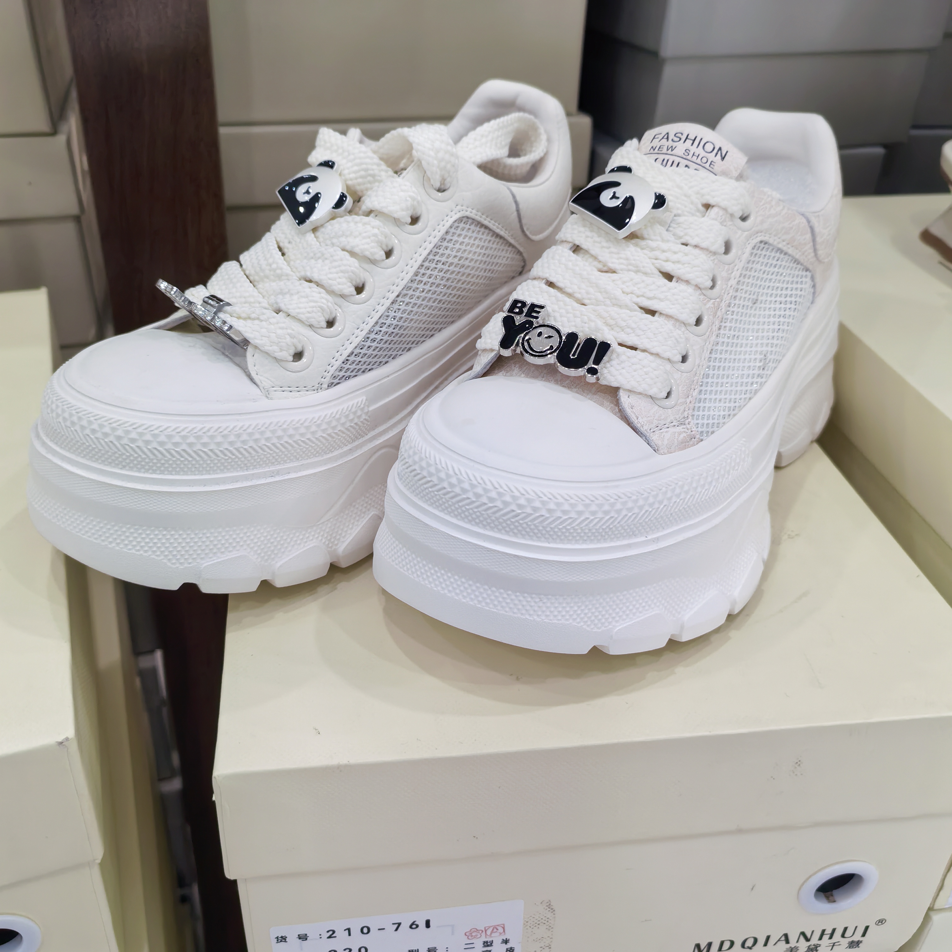 210-761鞋子 多金女装直播间