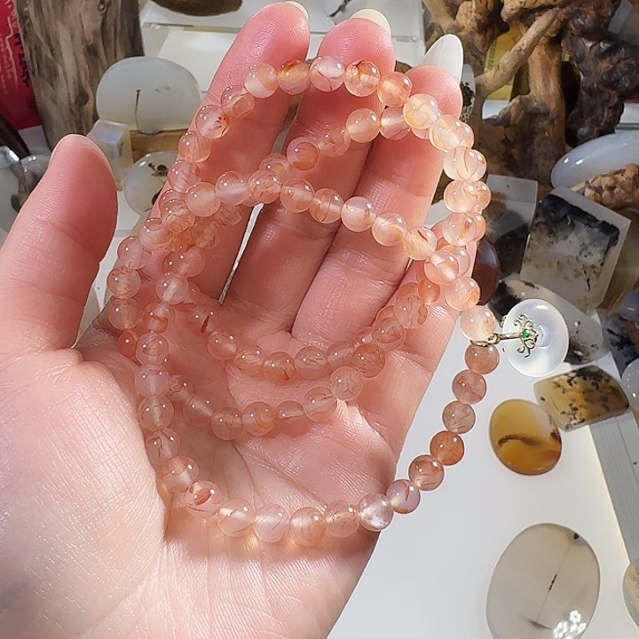 玛瑙/玉髓未镶嵌珠宝奇石