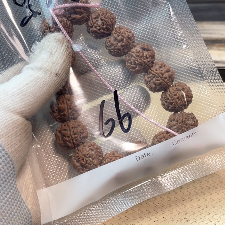 金刚菩提吊坠飘***埃金刚菩提