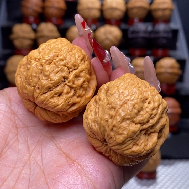 文玩核桃把件帝王蟾36号