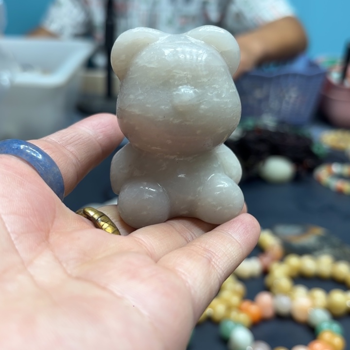 石英岩玉合金颈饰