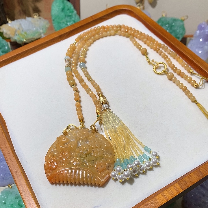 翡翠未镶嵌颈饰翡翠吊坠