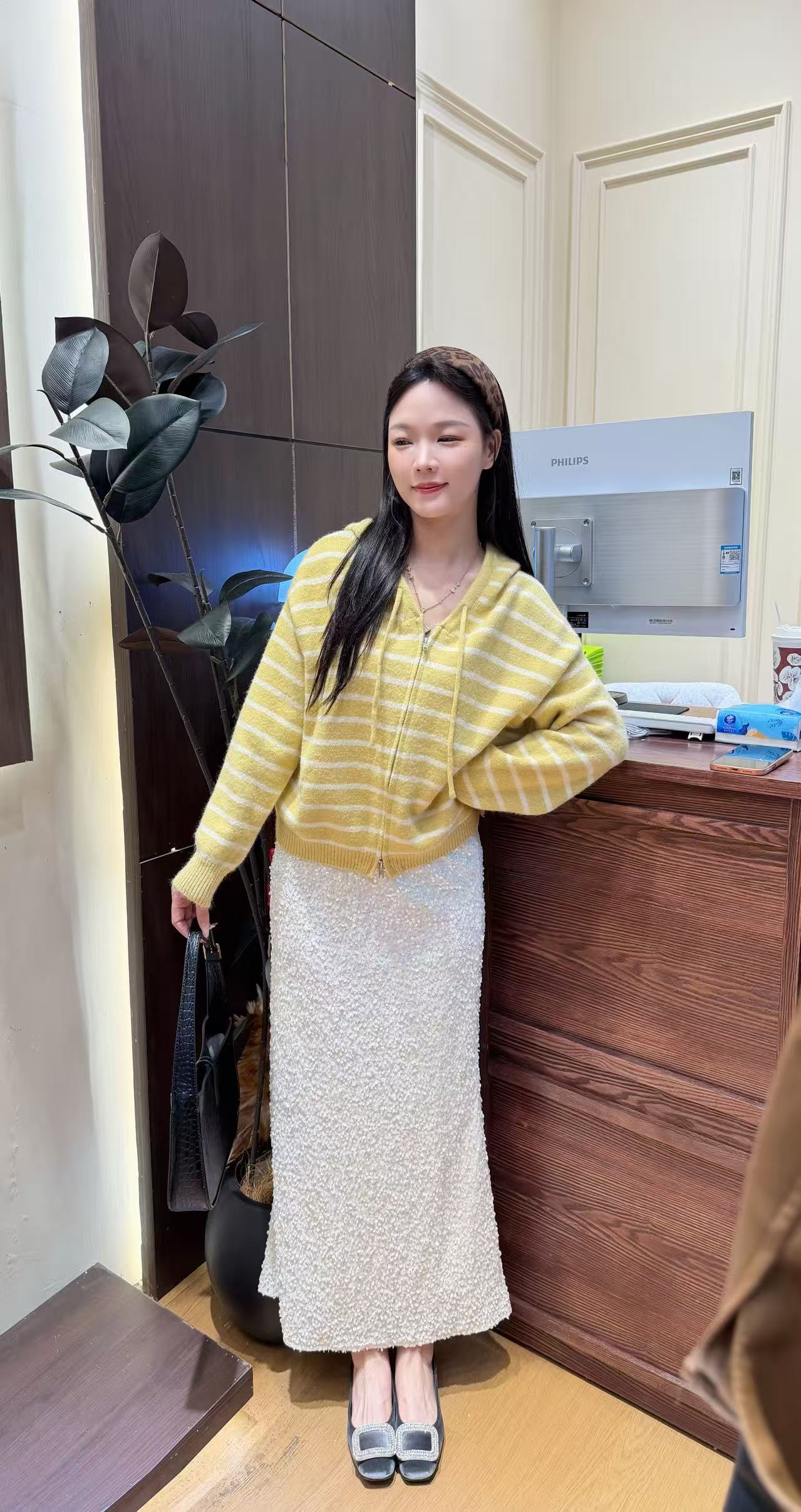 8533长裙鱼尾裙镶钻套装半身裙名媛INS风显瘦高腰洋气网红蕾丝